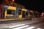 Neue Straenbahn fr Innsbruck ist eingetroffen