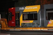 Neue Straenbahn fr Innsbruck ist eingetroffen